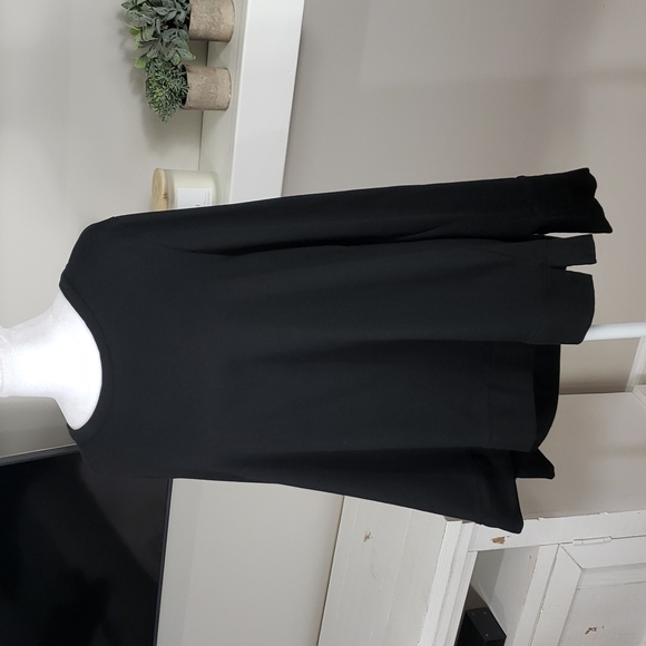 Old Navy Active Sweatshirt With Criss Cross Back - Picture 9 of 14